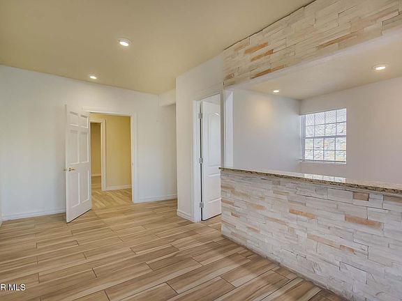 3rd image of 11615 Pellicano Dr #B
