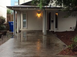 9728 Ashworth Ave N, Seattle, WA 98103