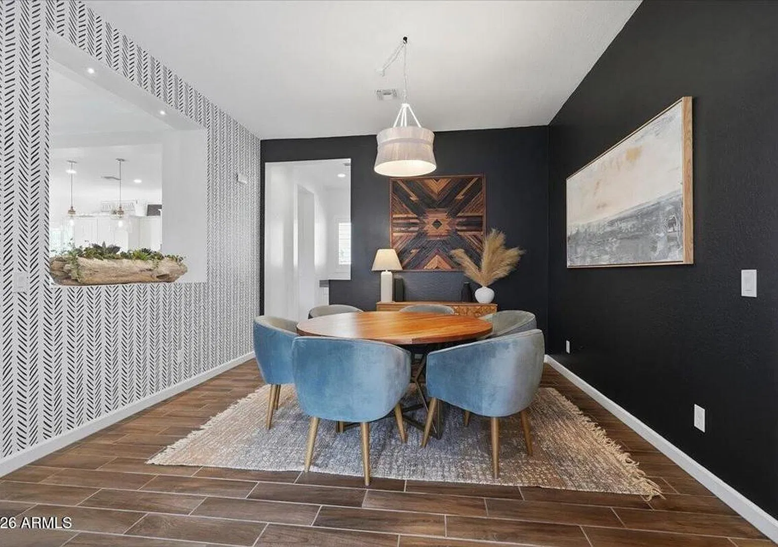 Beautiful 4 Bedroom 2.5 Bath Home In A Great Location, Beautiful Upgrades & A Backyard You'Ll Love! — Photo 4