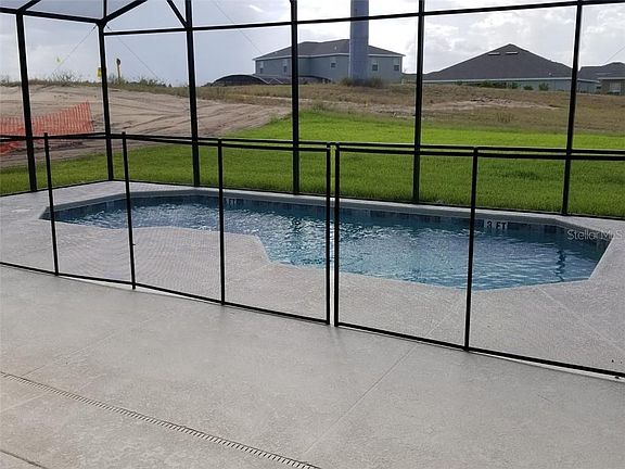 4th image of 2549 Rosemont Cir