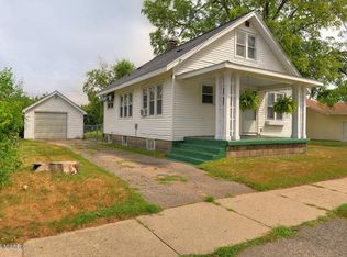 1249 Aberdeen St NE, Grand Rapids, MI 49505