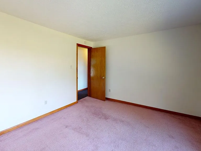 975 Murray Ln — Photo 32