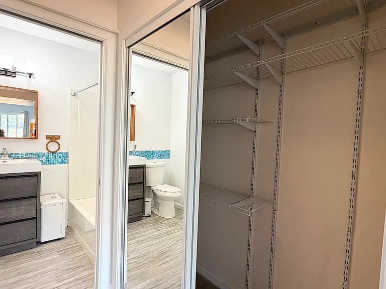 Loma Vista Ter — Photo 9