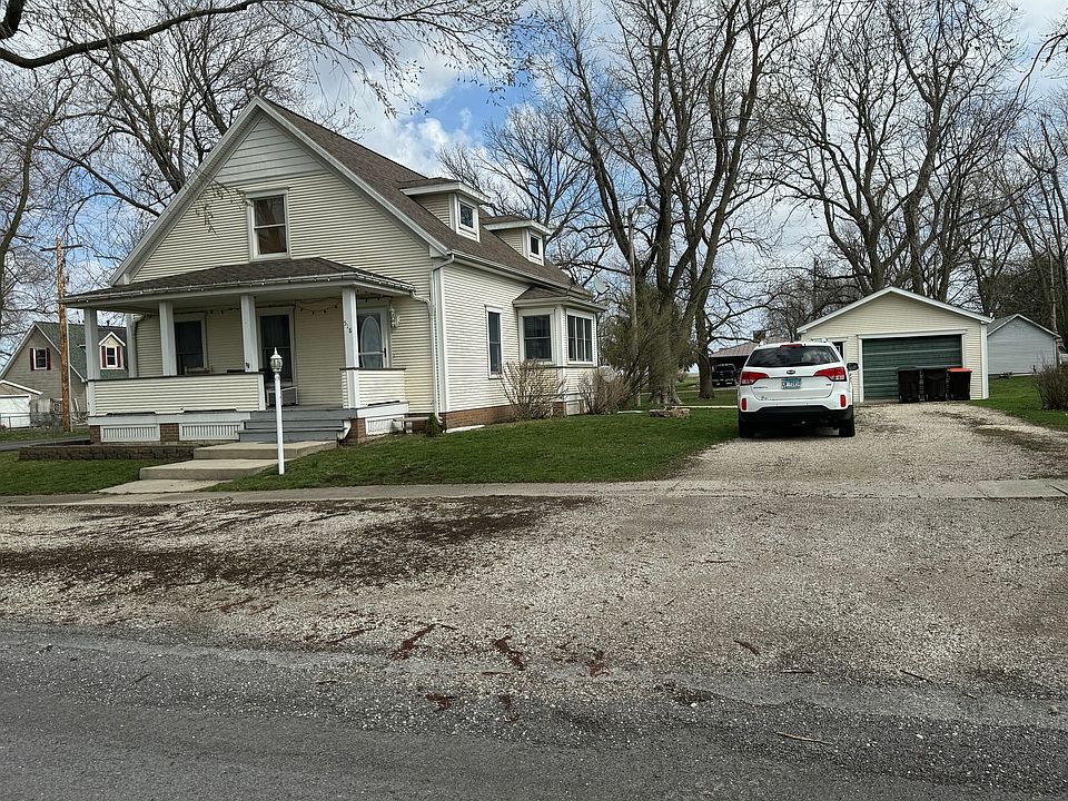 2nd image of 518 N Oak St
