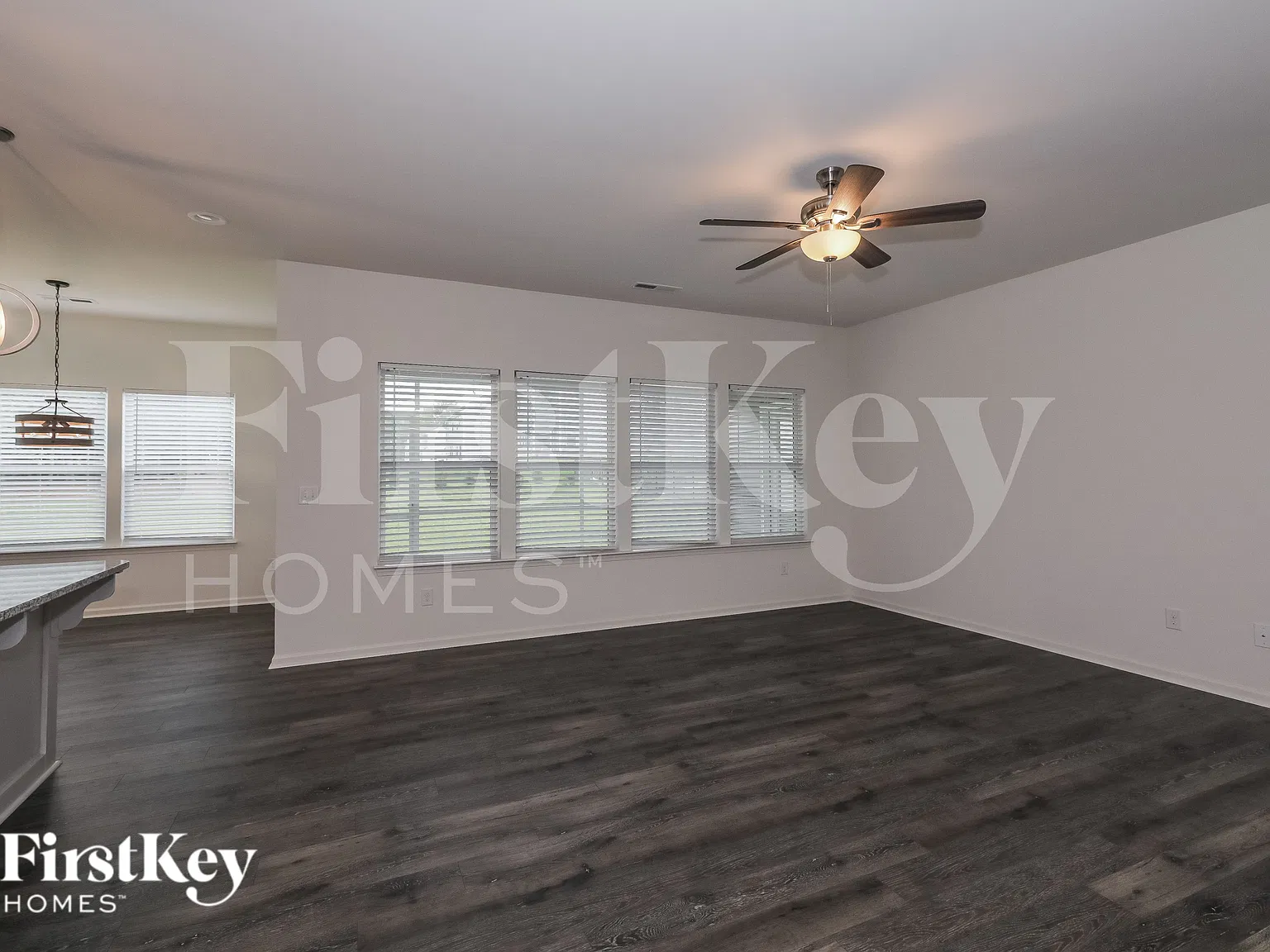 3 bed, 3.0 bath, 2236 sqft, $2,710 — Photo 3