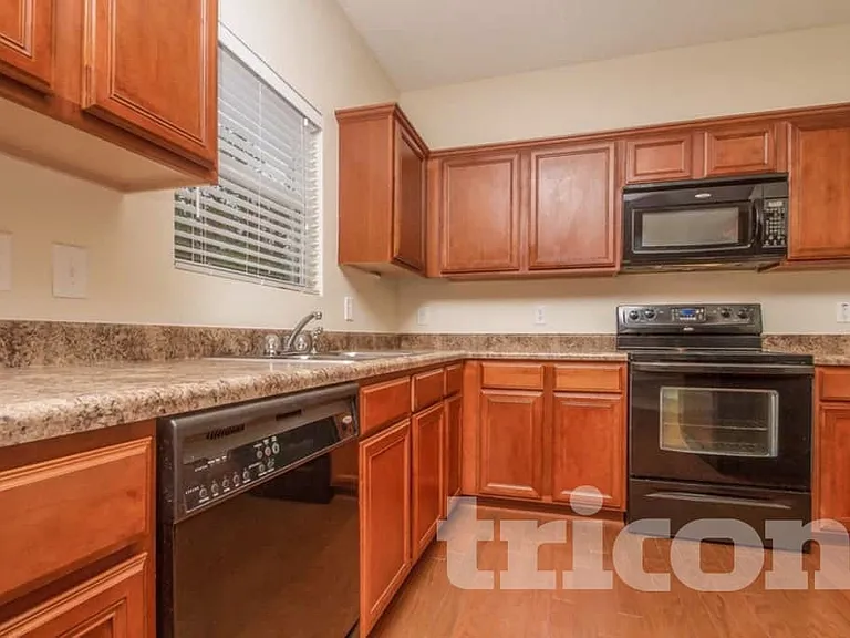 7343 Autumn Crossing Way — Photo 8