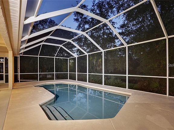 3rd image of 6020 Catlin Dr