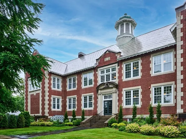 58 Main St #4, Hatfield, MA 01038