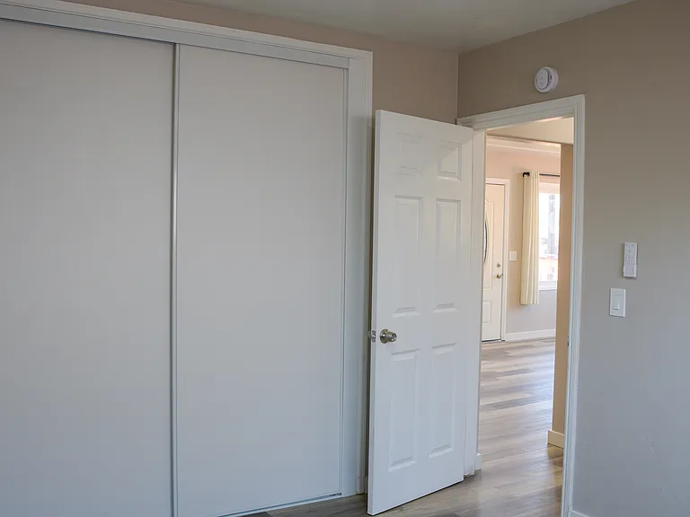 4481 Dwight St — Photo 31