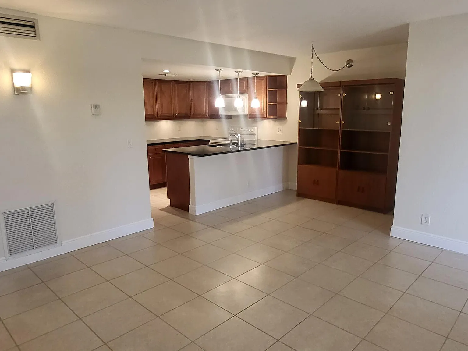 1 bed, 1.0 bath, 788 sqft, $1,750 — Photo 3
