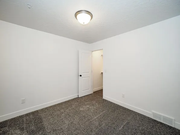 4212 W Coral Pink Ct, Herriman, UT 84096