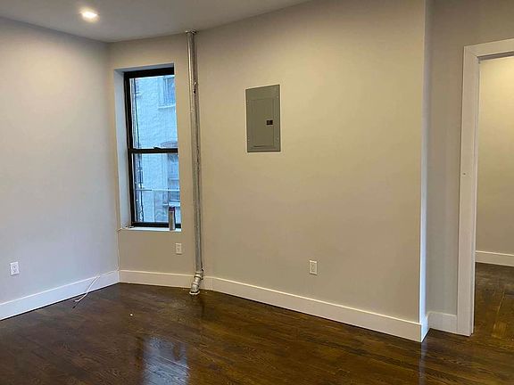 5th image of 122 E 103rd St APT 10