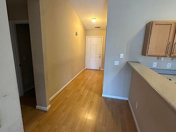 2nd image of 1901 Trailwood Heights Ln Unit 302