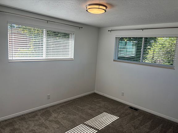 2nd image of 2483 E Blaine Ave #1