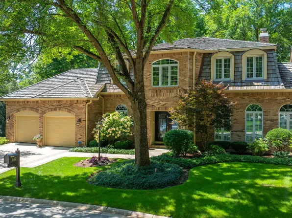 467 Le Provence Cir, Naperville, IL 60540