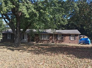 1855 Lynn Cir, Greenbrier, TN 37073