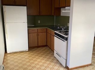 84 S 1st St APT 4, Cedar Springs, MI 49319