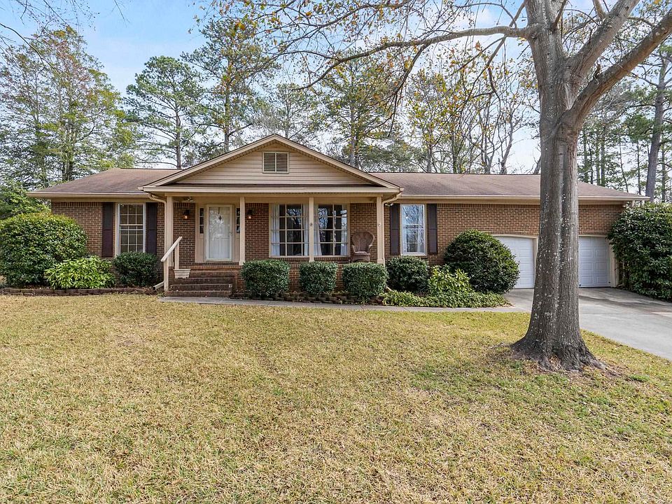 1st image of 306 Doncaster Dr