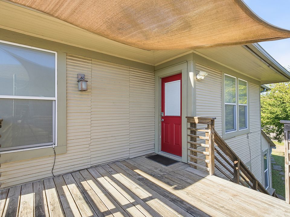 Private, elevated deck