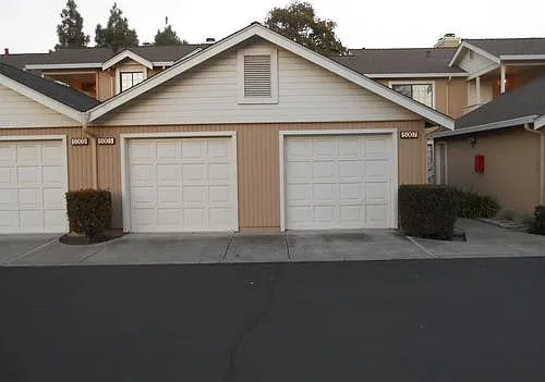 1 bed, 634 sqft, $2,450 — Photo 1