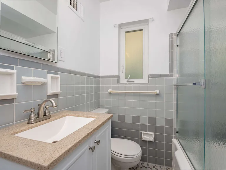 3830-3832 Ault Park Ave — Photo 10