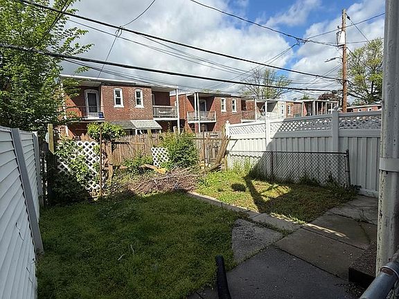 3rd image of 2638 Lexington St