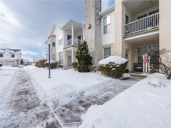 246 Adams Pointe Blvd Unit 9, Mars, PA 16046