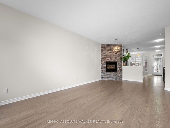 5th image of 261 Bulrush Cres