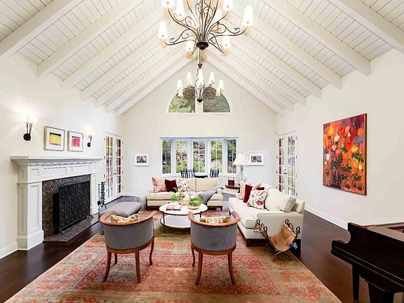 5th image of 160 Phillip Rd