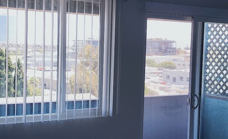 913 E Grand Ave #6 — Photo 8