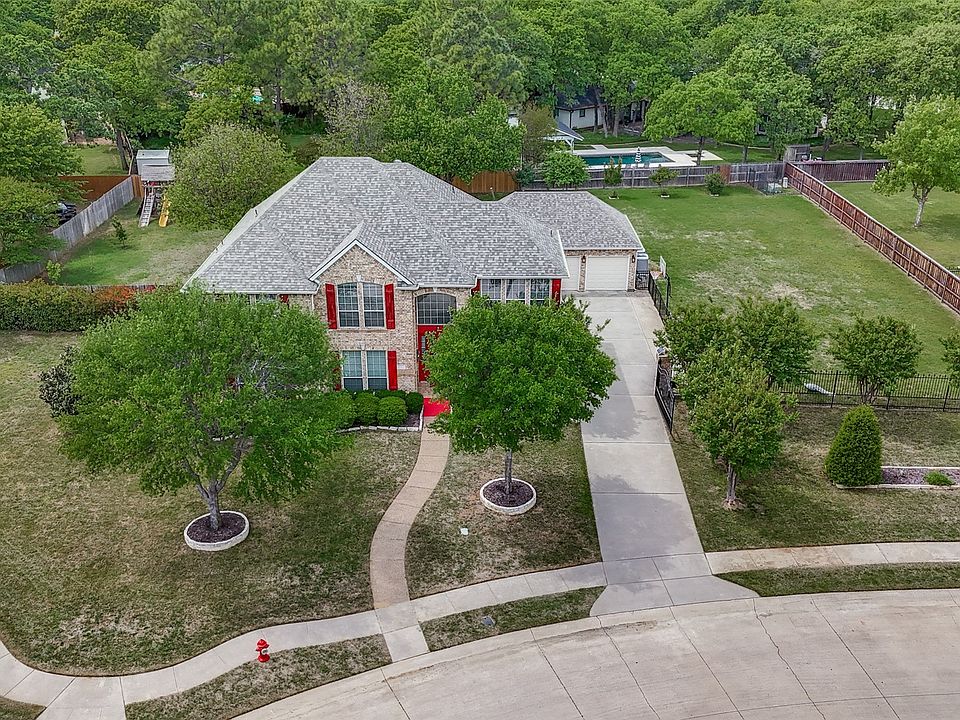 1st image of 6623 Sapphire Cir S