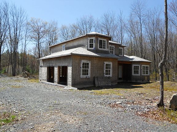 2nd image of 64 Fellowship Dr