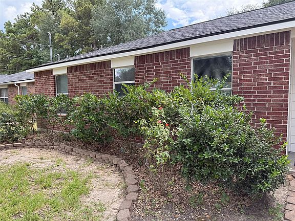 5th image of 16400 Many Trees Ln