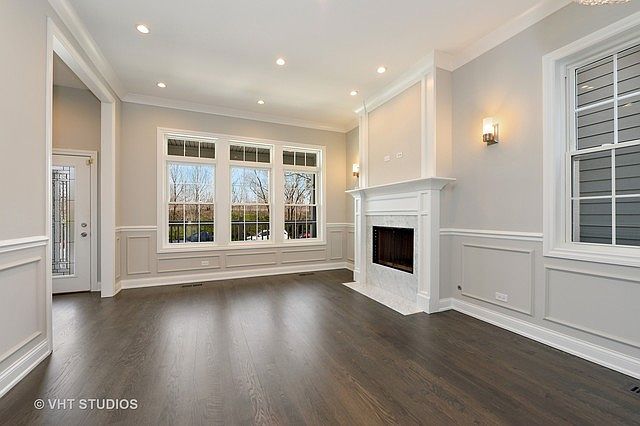 1st image of 3636 N Avondale Ave