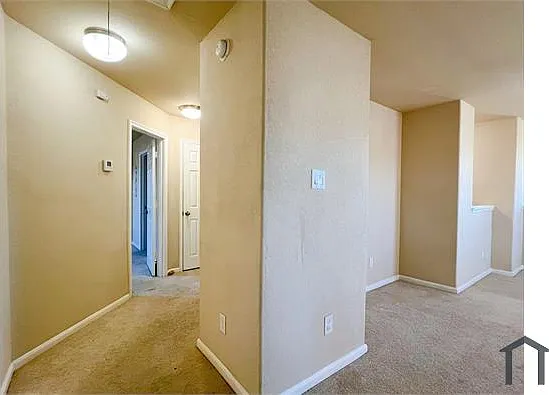 10126 Larch Creek Ct — Photo 18