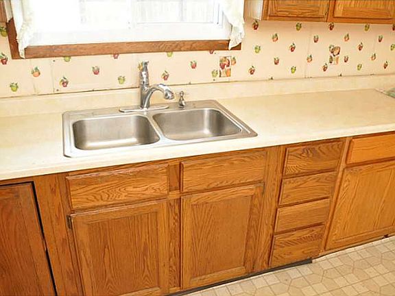 2nd image of 625 Barbara Dr