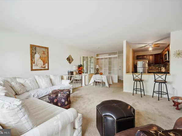 46 Township Line Rd APT 310, Elkins Park, PA 19027