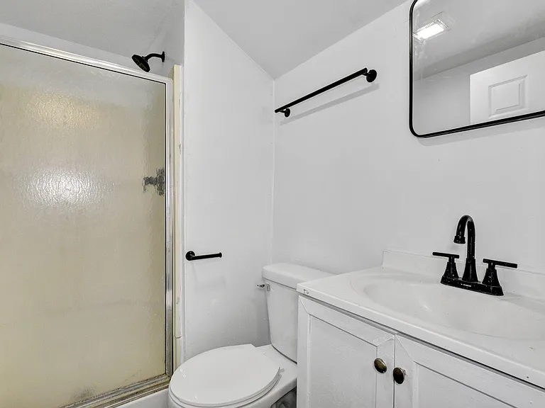 1224 E Malcolm X St #3 — Photo 8