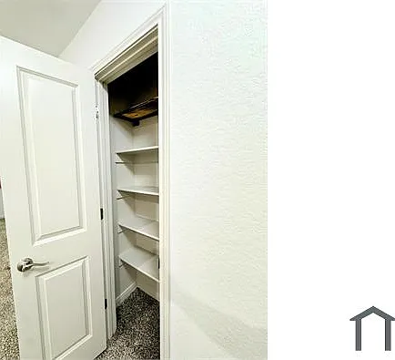 3 bed, 1505 sqft, $2,100 — Photo 3