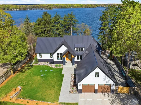 6385 Osborn Ave NW, Annandale, MN 55302