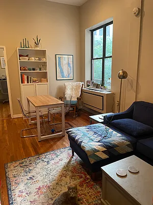 Rented by Charles Coutinho LLC | media 27