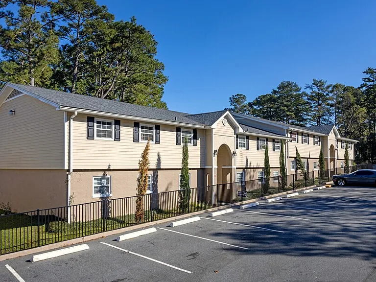 The Langston Apartments — Photo 6