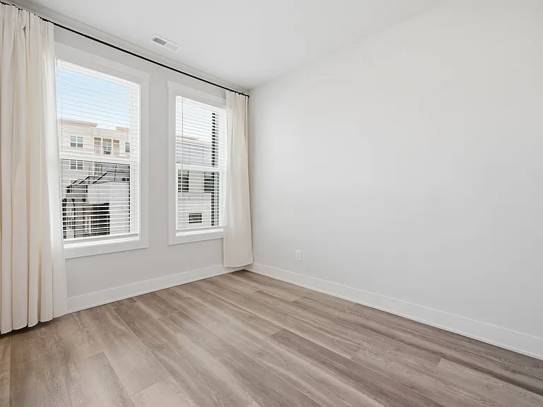1737 Dunavant St — Photo 25