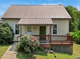 15 River St, Loudon, TN 37774
