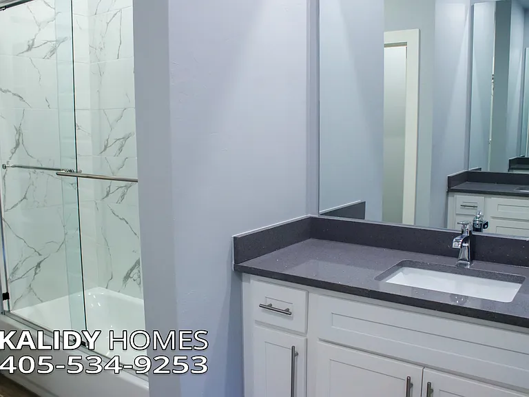 517 Remington Ave — Photo 15