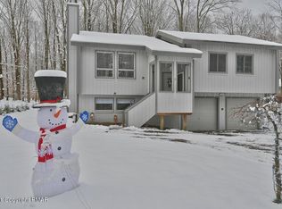 213 Boulder Rd, Lake Ariel, PA 18436