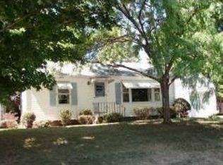 8 George Ave, Hampton, NH 03842