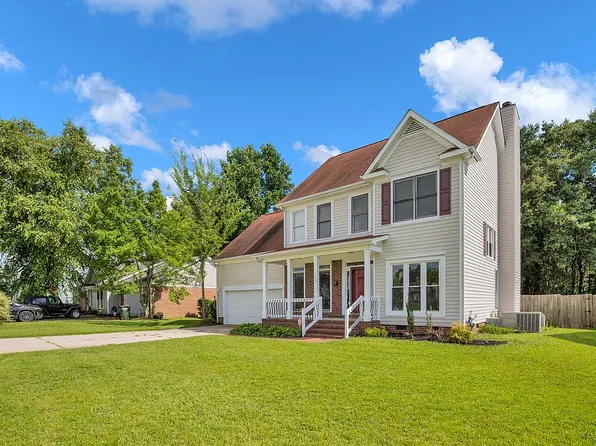 231 Silver Oaks Dr, Fayetteville, NC 28311
