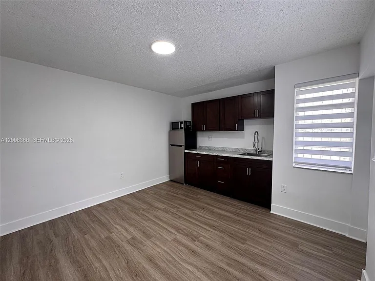 3632 SW 87th Ave #1 — Photo 3