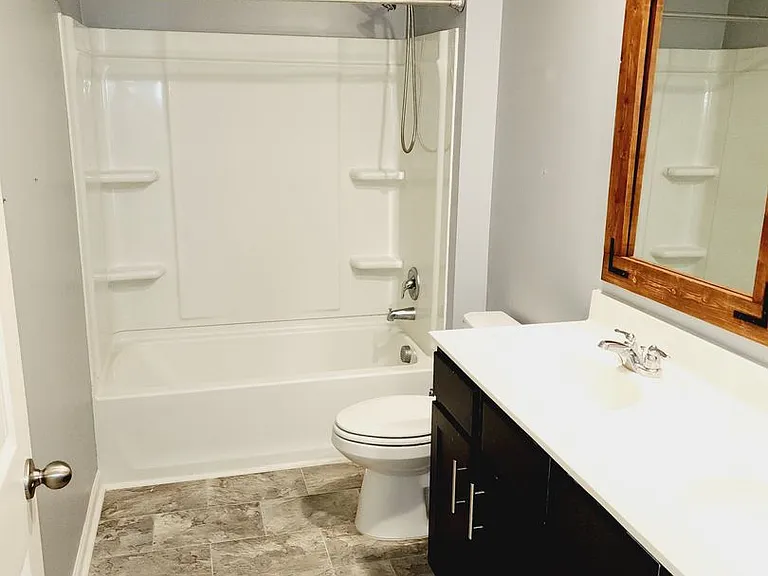 216 Chelsea Park Rd — Photo 12